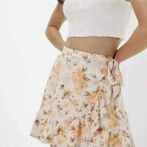 American eagle floral wrap skirt M